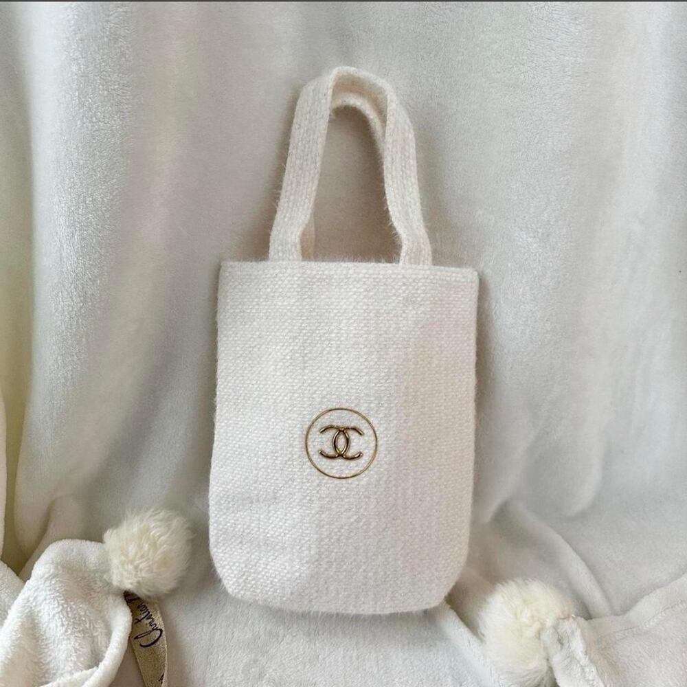 CHANEL Beauté Mini White Tweed Tote Bag with Gold CC Logo